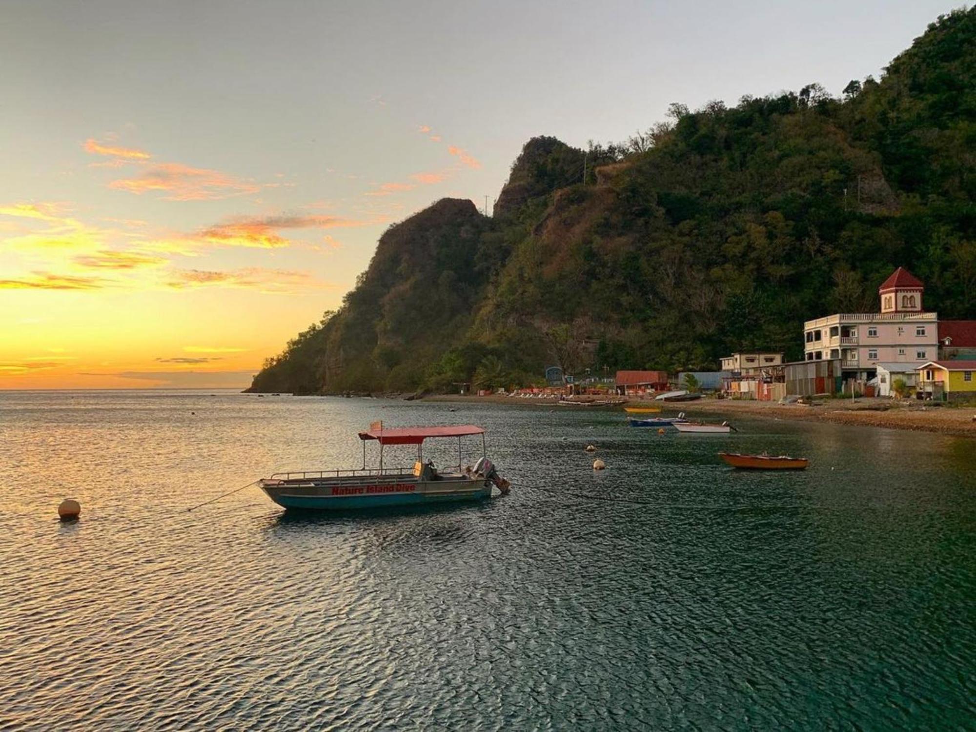 Rainbow Heights Apartment, Soufriere Luaran gambar