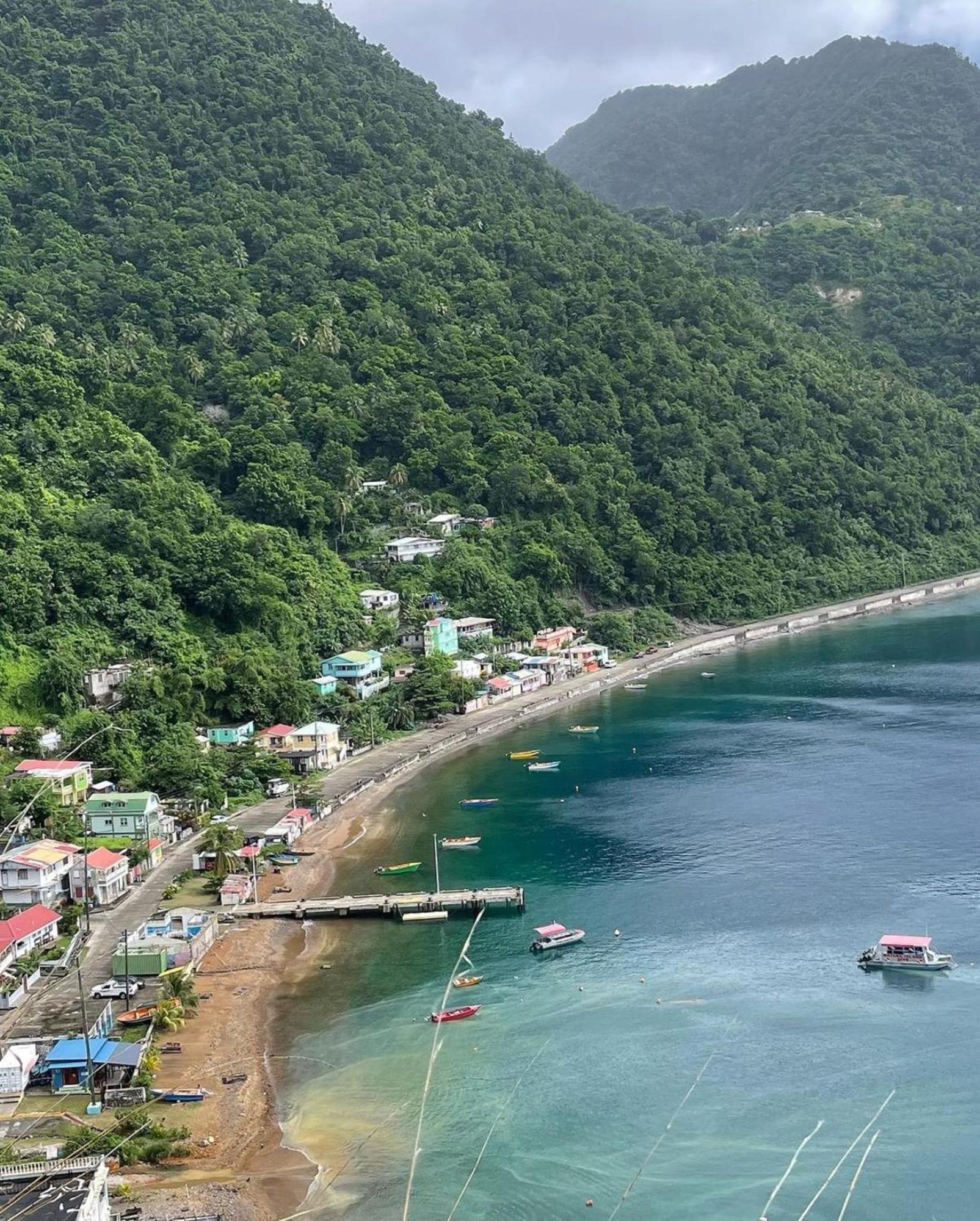 Rainbow Heights Apartment, Soufriere Luaran gambar