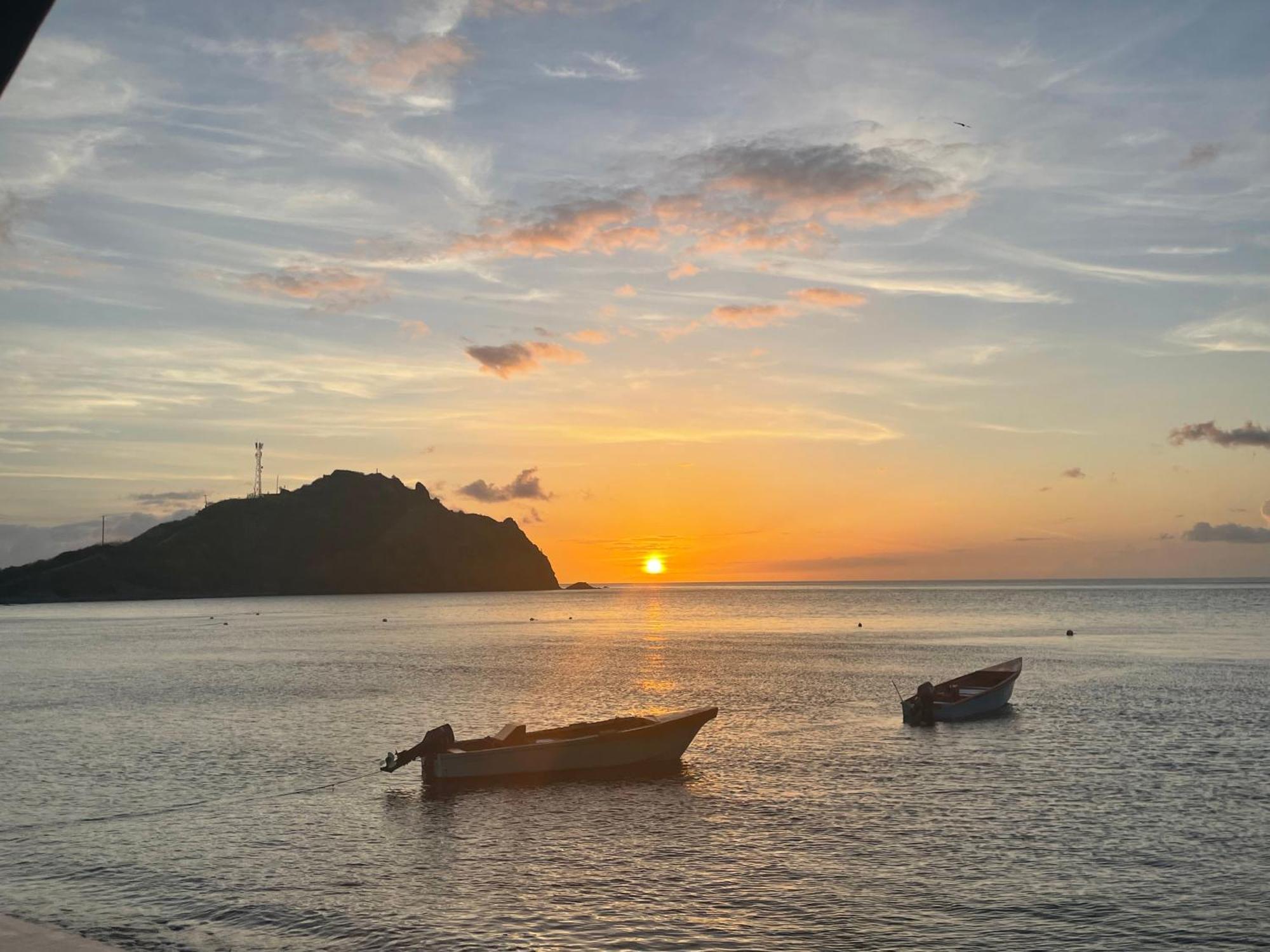 Rainbow Heights Apartment, Soufriere Luaran gambar